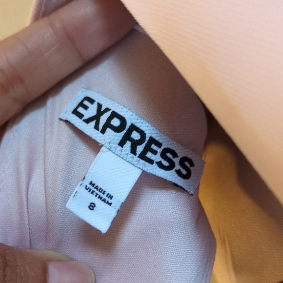 Express Mock Neck Keyhole Dress, ballet pink/black lace sz.8 - Picture 2 of 6